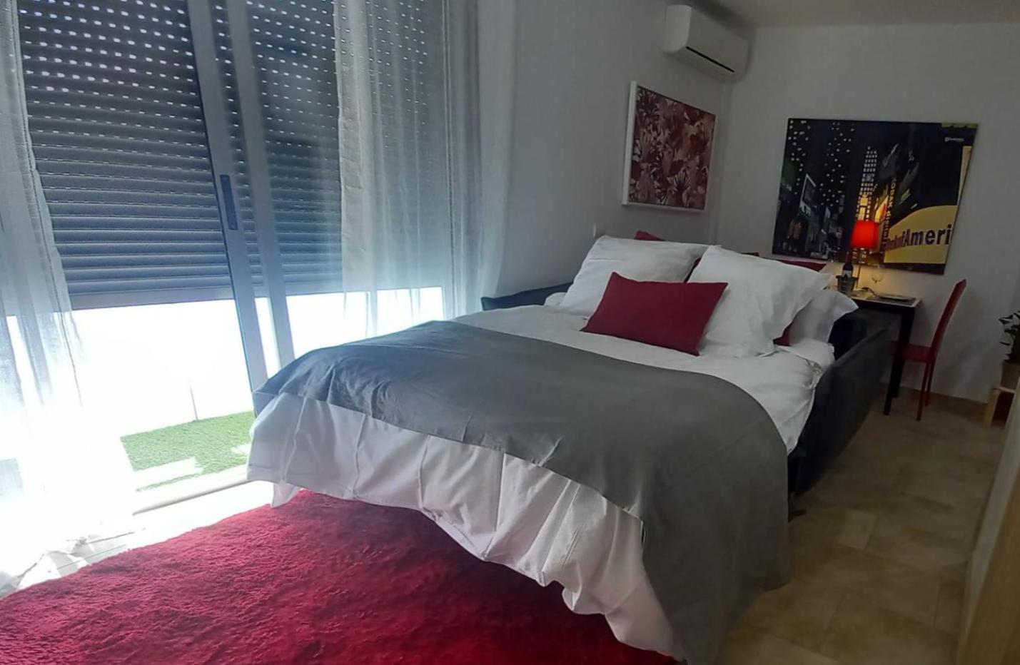 El Estudio De Las Mariposas,Sofa Cama , Cocina Y Bano Partida de La Canada Luaran gambar